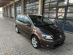 Braun Gebraucht 2013 VW Touran Life Van / Kleinbus | 6.800 € (Guter Preis)