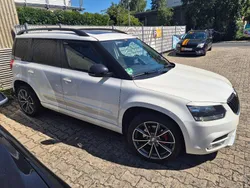 Weiß Gebraucht 2014 Skoda Yeti SUV | 15.500 € (Teuer)