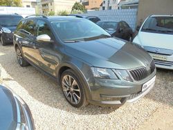 Grau Gebraucht 2019 Skoda Octavia Scout 4x4 Kombi | 14.999 € (Fairer Preis)