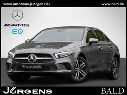 Metalliclack mountaingrau Gebraucht 2022 Mercedes A250 Progressive Limousine | 27.220 € (Fairer Preis)