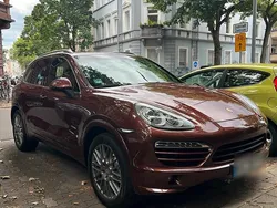 Rot Gebraucht 2012 Porsche Cayenne SUV | 21.500 € (Teuer)
