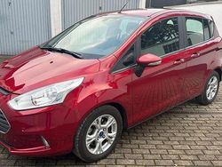Rot Gebraucht 2017 Ford B-MAX SYNC Edition Van / Kleinbus | 6.500 € (Guter Preis)