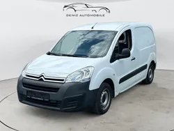 Weiß Gebraucht 2017 Citroën Berlingo Business Class Van / Kleinbus | 7.350 € (Fairer Preis)