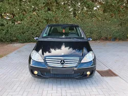Schwarz Gebraucht 2005 Mercedes A180 Elegance Kleinwagen | 2.750 € (Guter Preis)
