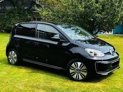Schwarz Gebraucht 2022 VW e-up! Style Kleinwagen | 17.500 € (Etwas zu teuer)