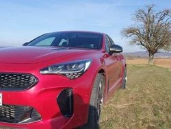 Rot Gebraucht 2018 Kia Stinger GT-Line Kleinwagen | 26.000 € (Fairer Preis)