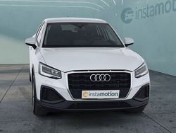 Weiß Gebraucht 2023 Audi Q2 Basis SUV | 28.770 € (Teuer)