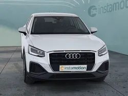 Weiß Gebraucht 2023 Audi Q2 Basis SUV | 28.770 € (Fairer Preis)