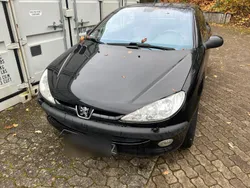 Schwarz Gebraucht 2002 Peugeot 206 CC Cabrio | 599 € (Superpreis)