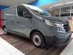 Grau Gebraucht 2022 Renault Trafic Komfort Van / Kleinbus | 20.490 € (Superpreis)