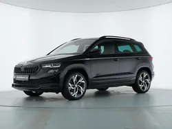 Schwarzmagic perleffekt Gebraucht 2024 Skoda Karoq SportLine SUV | 36.489 € (Guter Preis)