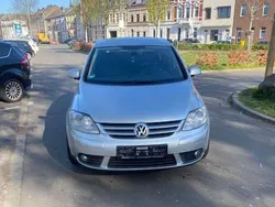 Reflexsilber metallic Gebraucht 2006 VW Golf Plus Cross Comfortline Van / Kleinbus | 5.499 € (Etwas zu teuer)