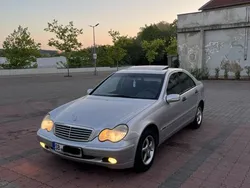 Silber Gebraucht 2002 Mercedes C180 Classic Limousine | 2.800 € (Fairer Preis)