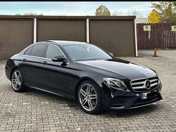 Schwarz Gebraucht 2016 Mercedes E220 AMG line Limousine | 28.777 € (Teuer)
