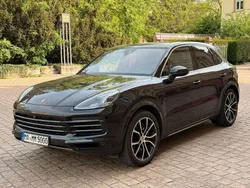 Schwarz Gebraucht 2020 Porsche Cayenne S SUV | 74.999 € (Fairer Preis)