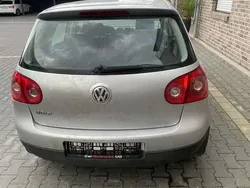 Gebraucht 2004 VW Golf IV Trendline Limousine | 2.800 € (Etwas zu teuer)