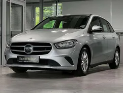 Iridiumsilber Gebraucht 2019 Mercedes B180 Van / Kleinbus | 18.480 € (Fairer Preis)