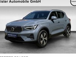Grau Gebraucht 2022 Volvo XC40 Core SUV | 32.890 € (Guter Preis)