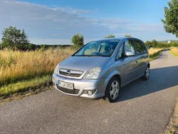 Grau Gebraucht 2010 Opel Meriva Van / Kleinbus | 1.999 € (Guter Preis)