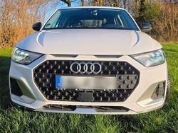 Weiß Gebraucht 2023 Audi A1 Sport Kleinwagen | 19.900 € (Guter Preis)