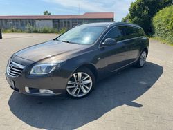 Grau Gebraucht 2012 Opel Insignia Limousine | 3.500 € (Fairer Preis)