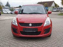 Rot Gebraucht 2011 Suzuki Swift Comfort Limousine | 4.200 € (Fairer Preis)