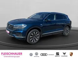 Blau Gebraucht 2021 VW Touareg Elegance SUV | 49.900 € (Guter Preis)