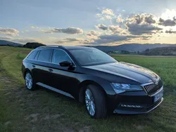 Schwarz Gebraucht 2019 Skoda Superb Ambition Kombi | 18.000 € (Fairer Preis)