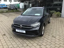 Deep black perleffekt Gebraucht 2023 VW Taigo Life SUV | 20.660 € (Fairer Preis)