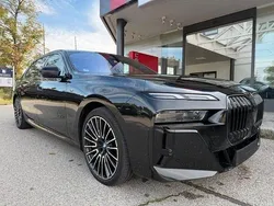 Schwarz Gebraucht 2024 BMW 740 Sport Line Limousine | 99.900 €