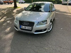 Silber Gebraucht 2010 Audi A3 Sportback Ambition Limousine | 5.999 € (Fairer Preis)