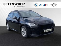 Saphirschwarz metallic Gebraucht 2024 BMW 218 M Sport Van / Kleinbus | 30.888 € (Fairer Preis)