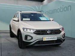 Grau Gebraucht 2024 VW T-Roc Move SUV | 28.140 € (Guter Preis)