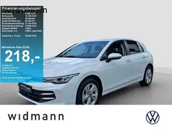 Pure white Gebraucht 2024 VW Golf VIII Life Limousine | 26.950 € (Fairer Preis)