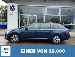 Blau metallic Gebraucht 2020 Skoda Superb Kombi | 25.710 € (Fairer Preis)