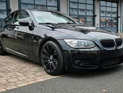 Schwarz Gebraucht 2012 BMW 325 Coupé | 12.500 € (Fairer Preis)