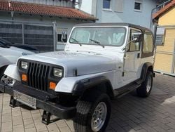 Weiß Gebraucht 1990 Jeep Wrangler SUV | 6.999 €