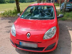 Rot Gebraucht 2009 Renault Twingo Kleinwagen | 1.200 € (Guter Preis)