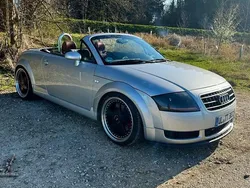 Silber Gebraucht 2001 Audi TT Roadster Sport Cabrio | 6.490 €