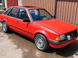 Rot Gebraucht 1980 Ford Escort Limousine | 3.800 €