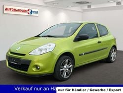 Grün Gebraucht 2009 Renault Clio III Expression Limousine | 1.199 € (Superpreis)