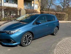 Blau Gebraucht 2017 Toyota Auris Limousine | 11.400 € (Fairer Preis)