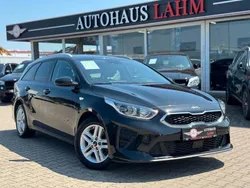 Schwarz Gebraucht 2021 Kia Ceed Sportswagon Attract Kombi | 13.290 € (Etwas zu teuer)