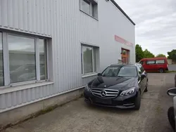 Schwarz unilack Gebraucht 2016 Mercedes E350 Kombi | 20.200 € (Guter Preis)