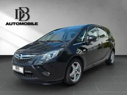 Schwarz Gebraucht 2014 Opel Zafira Tourer Van / Kleinbus | 8.999 € (Fairer Preis)