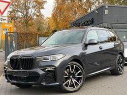 Grau Gebraucht 2021 BMW X7 M Sport SUV | 64.290 € (Superpreis)