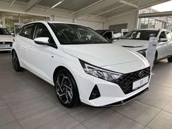 Polar white Gebraucht 2021 Hyundai i20 Intro Edition Kleinwagen | 16.400 € (Etwas zu teuer)