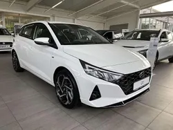 Polar white Gebraucht 2021 Hyundai i20 Intro Edition Kleinwagen | 16.400 € (Fairer Preis)