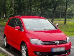 Rot Gebraucht 2014 VW Golf Plus Life Van / Kleinbus | 5.999 € (Superpreis)