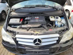 Schwarz Gebraucht 2013 Mercedes Viano Edition Van / Kleinbus | 35.000 €